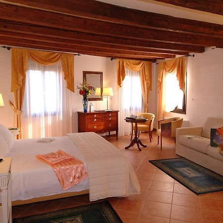 Residence Corte Grimani Venice Room photo